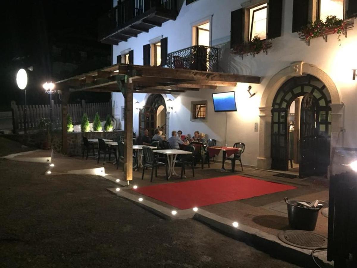 Albergo Locanda Corona Ballino Exterior photo